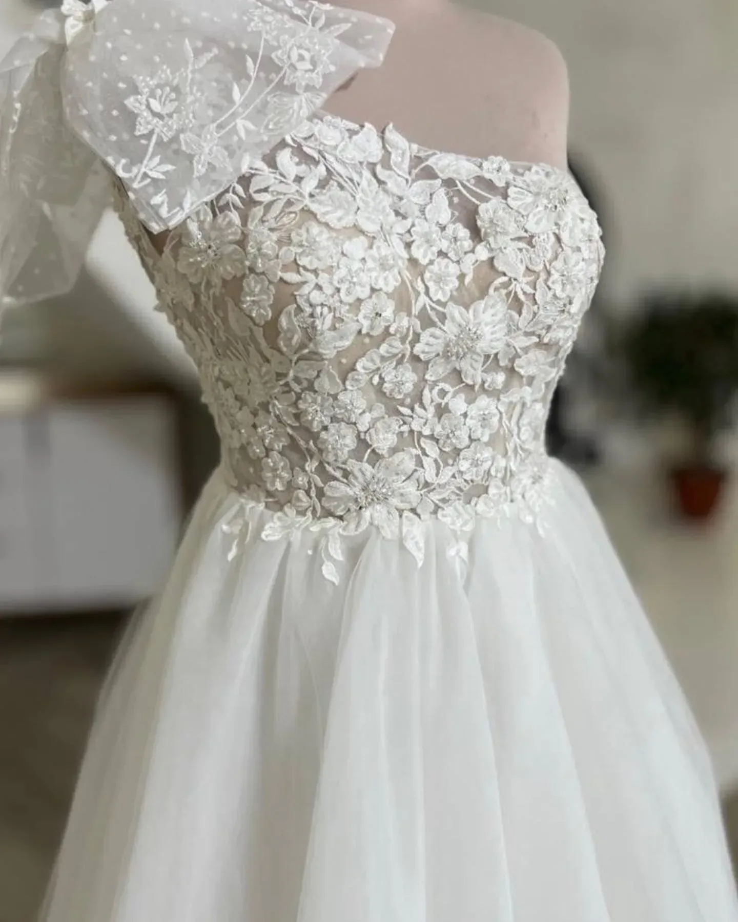 Dress rental by Irentall
